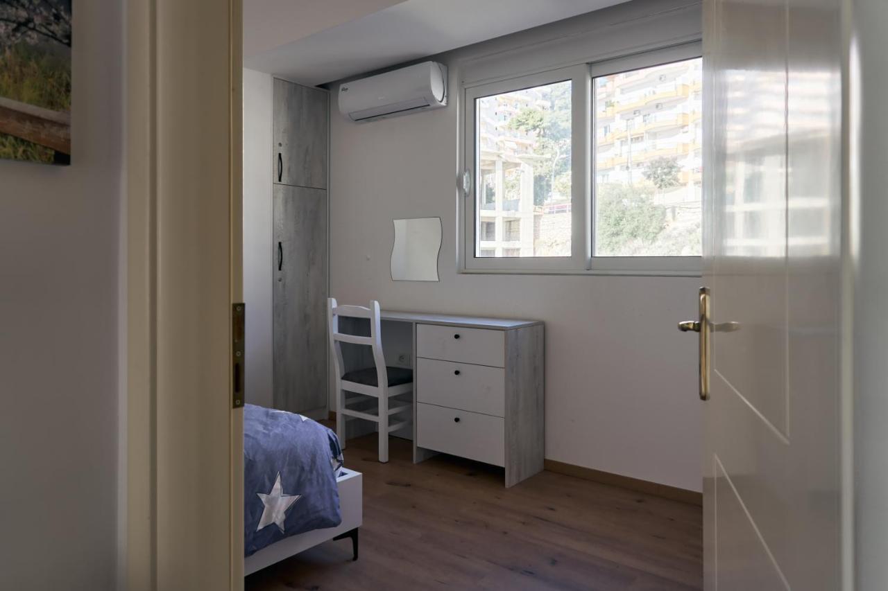 Central Beach Apartment Sarandë Exterior foto